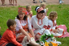 на Центральной площади прошла праздничная программа посвященная Дню России - фото - 5