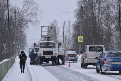 в Демидове восстановили освещение на обоих мостах - фото - 8