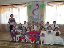 3 и 4 марта в МБДОУ детский сад №2 «Сказка» г.Демидова прошли торжественные мероприятия, посвященные 8 марта - фото - 4