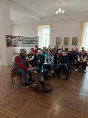 сегодня 19 июня в музее побывали обучающиеся детской летней оздоровительной площадки «Радуга» - фото - 2