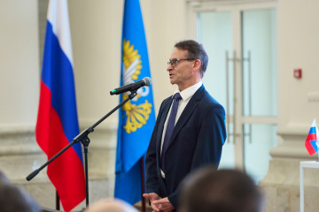 сергей Николаев принял участие в конференции по теме «Транспорт и дорожная деятельность» - фото - 8