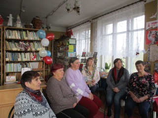 работники Бородинской библиотеки и СДК провели интеллектуальную игру «Путешествуем по России» - фото - 2