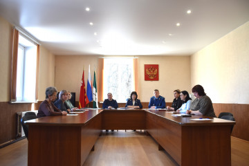 заседание Комиссии по делам несовершеннолетних и защите их прав в муниципальном образовании «Демидовский муниципальный округ» Смоленской области - фото - 1